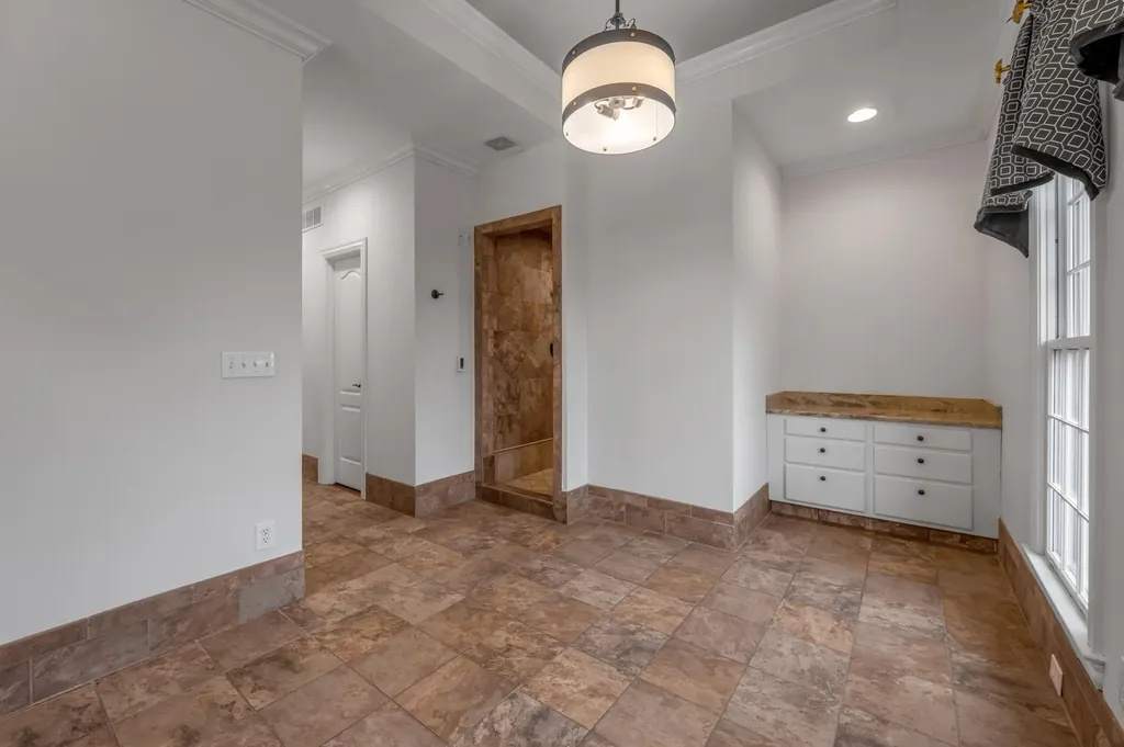1056 High Point Drive Nicholasville KY 40356