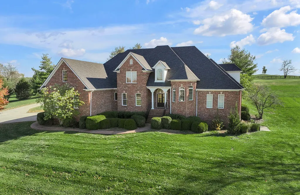 1056 High Point Drive Nicholasville KY 40356