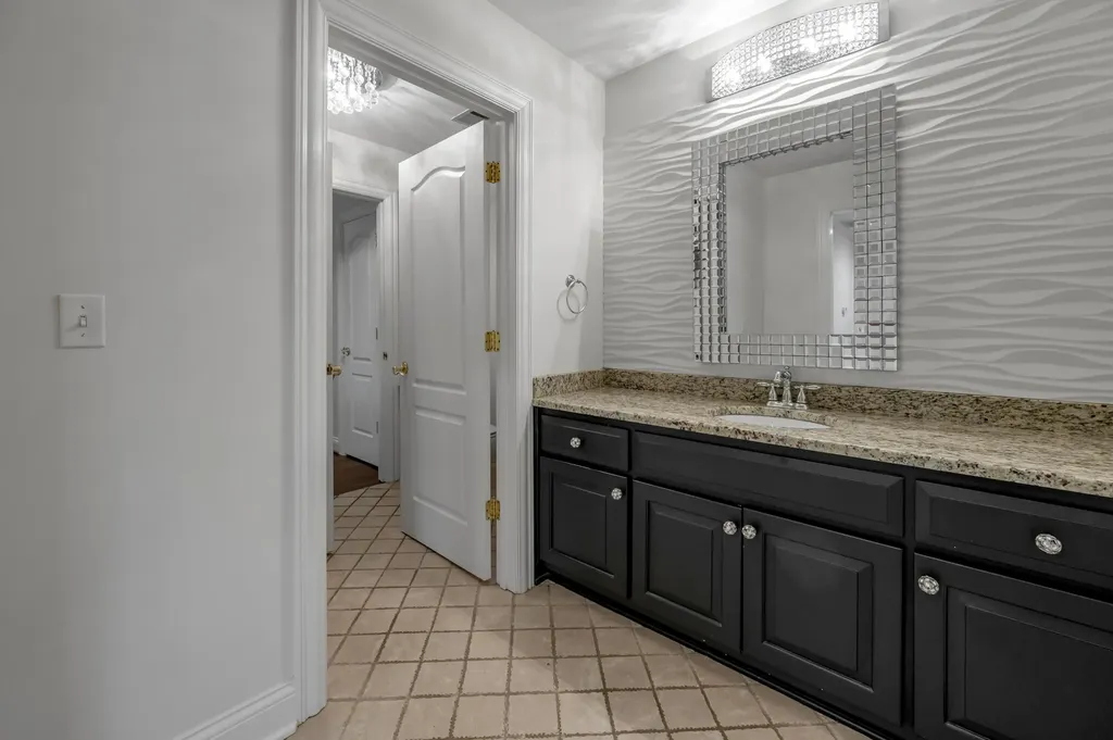 1056 High Point Drive Nicholasville KY 40356