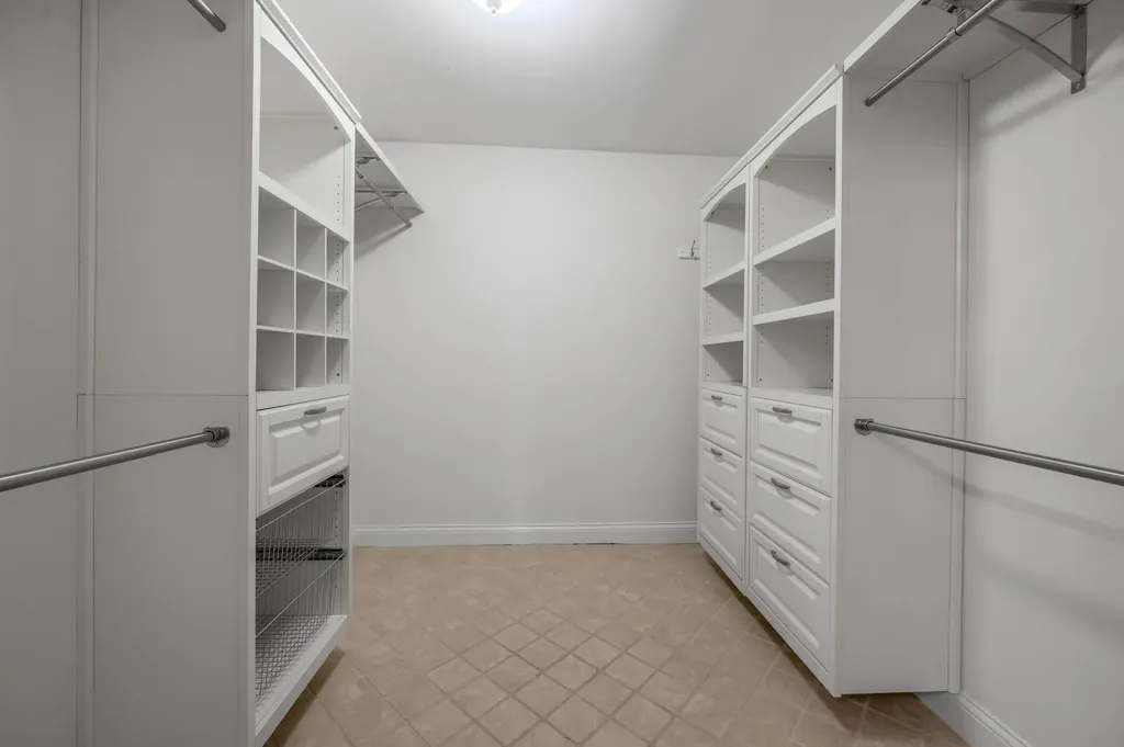 1056 High Point Drive Nicholasville KY 40356