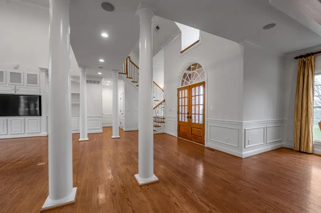 1056 High Point Drive Nicholasville KY 40356