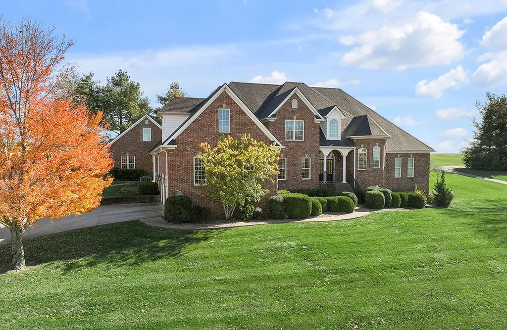 1056 High Point Drive Nicholasville KY 40356