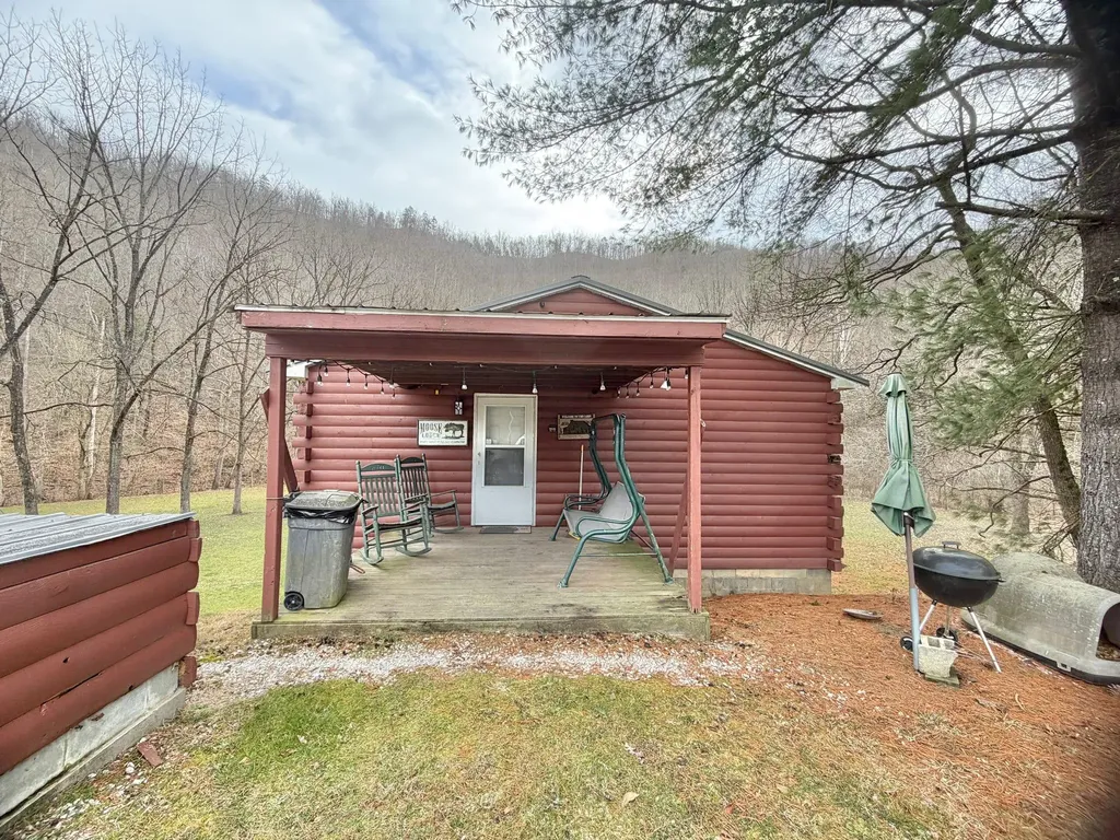 1439 Wolf Creek Middle Fork Road Pilgrim KY 41250