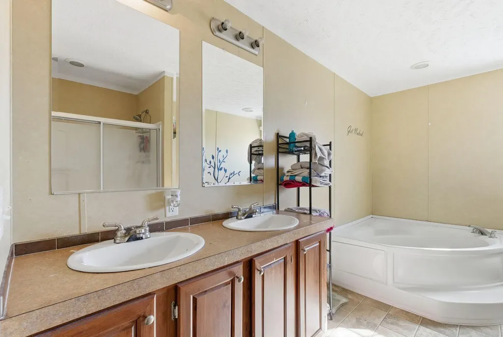 93 Bloss Road Mt Vernon KY 40456