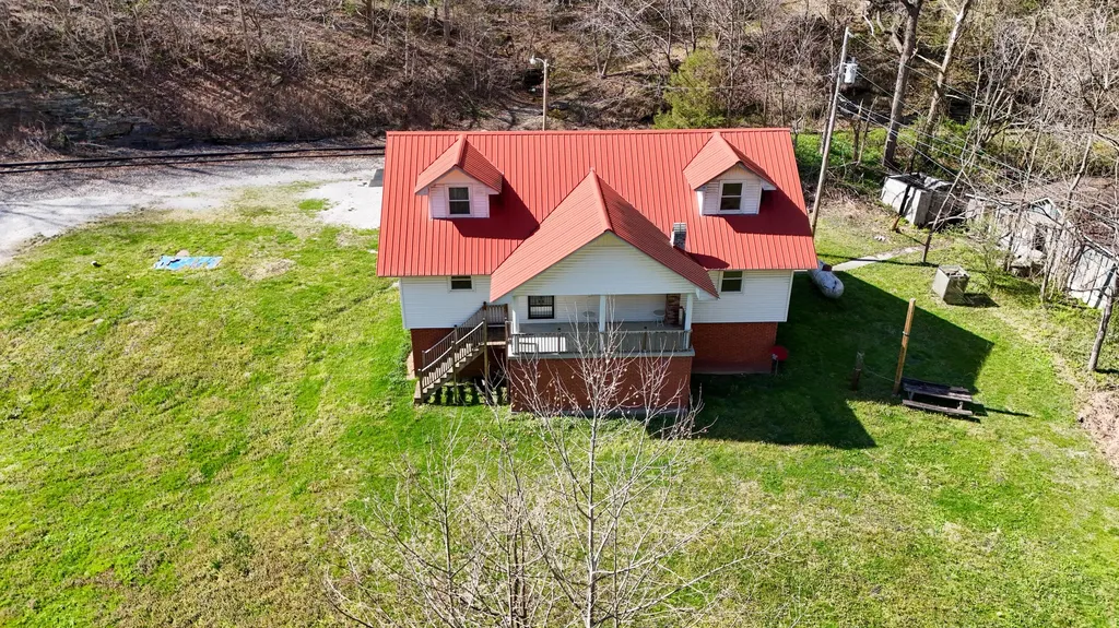 5930 Ky-11 Manchester KY 40962