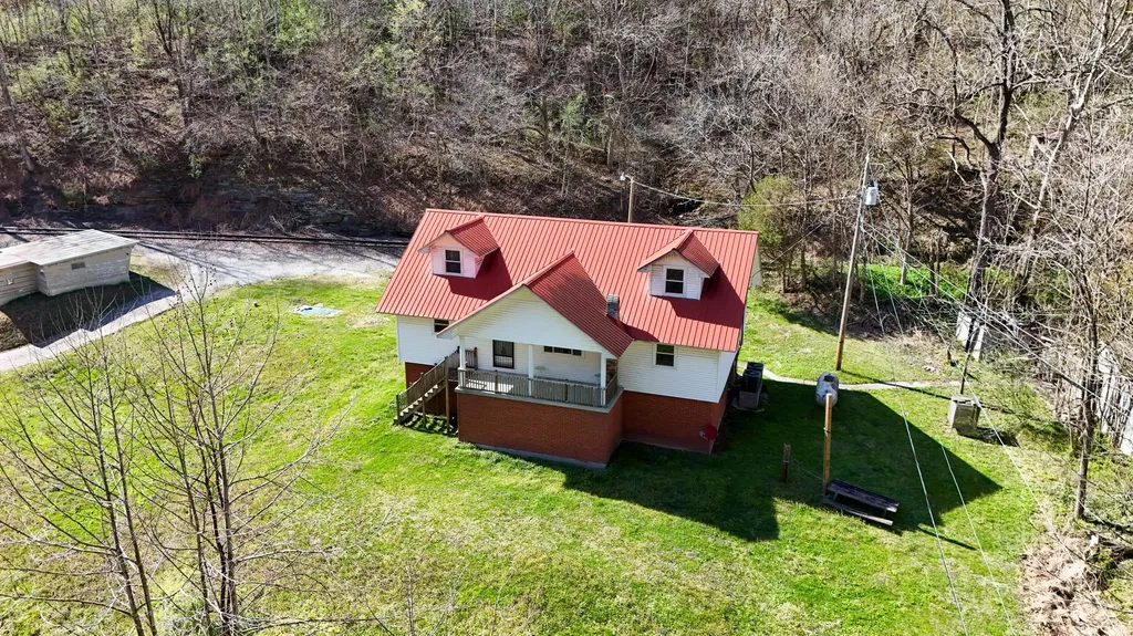 5930 Ky-11 Manchester KY 40962