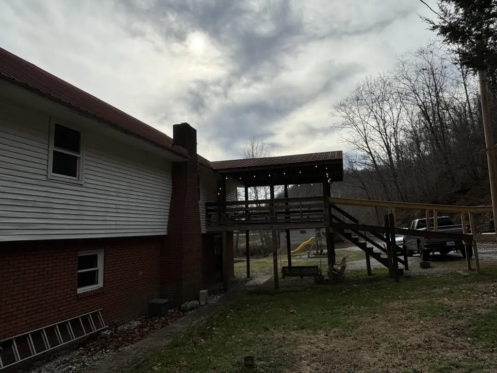 5930 Ky-11 Manchester KY 40962