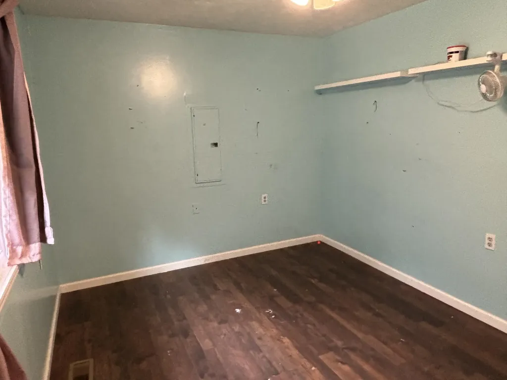 5930 Ky-11 Manchester KY 40962