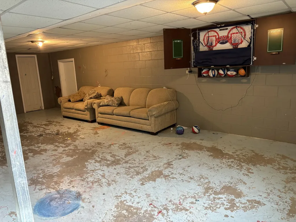 5930 Ky-11 Manchester KY 40962