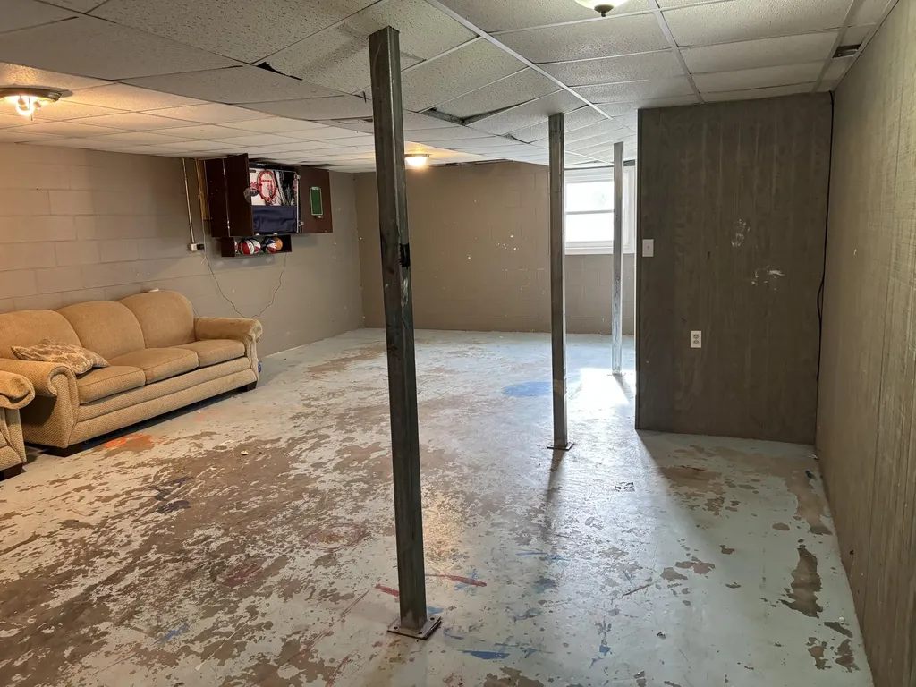 5930 Ky-11 Manchester KY 40962