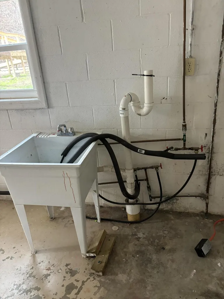 5930 Ky-11 Manchester KY 40962