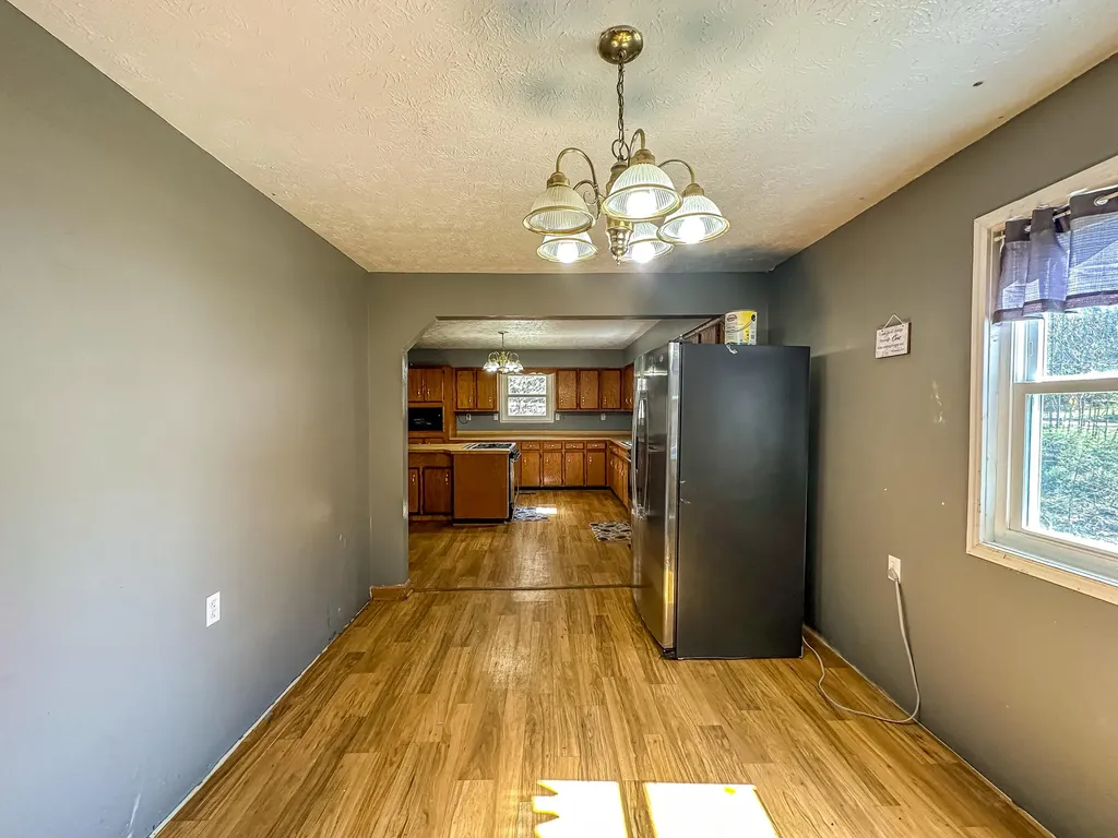 5930 Ky-11 Manchester KY 40962