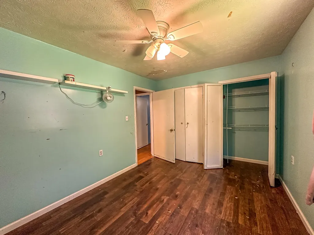 5930 Ky-11 Manchester KY 40962