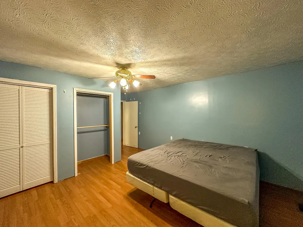5930 Ky-11 Manchester KY 40962