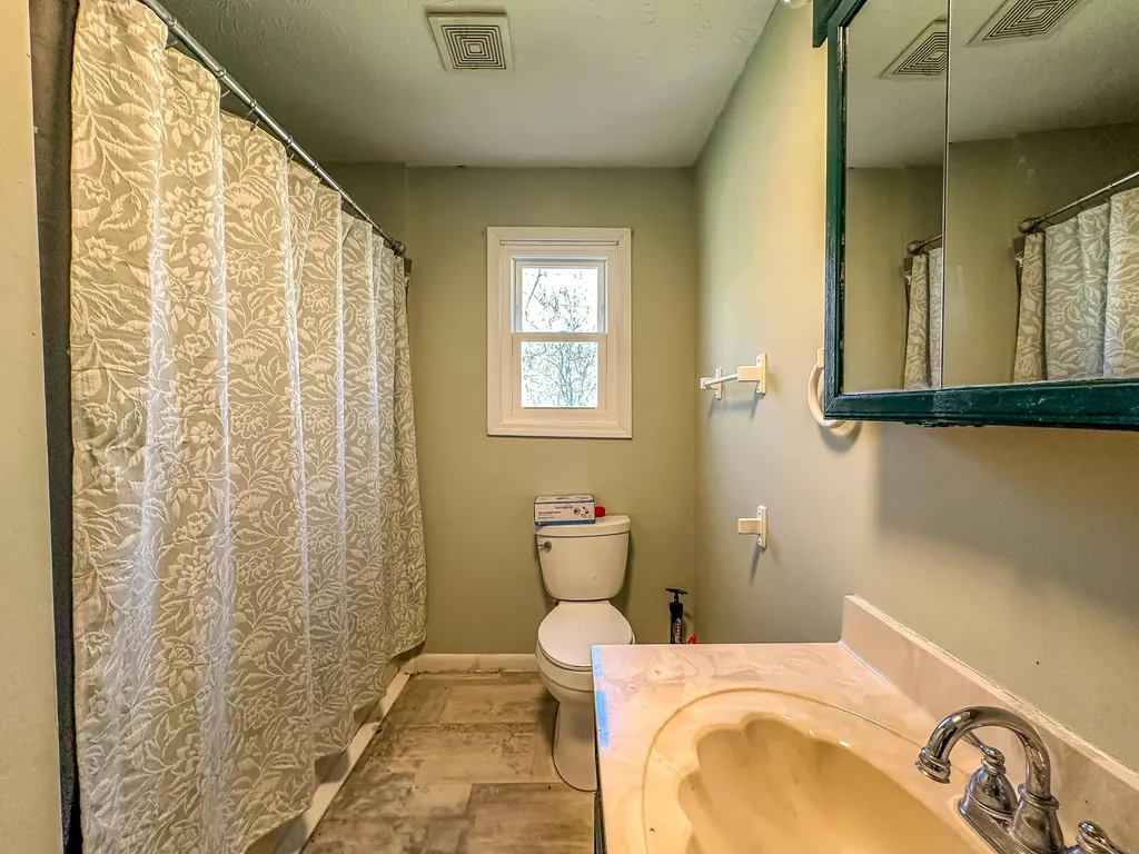 5930 Ky-11 Manchester KY 40962
