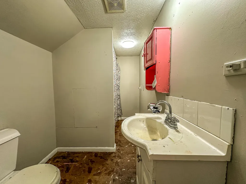 5930 Ky-11 Manchester KY 40962