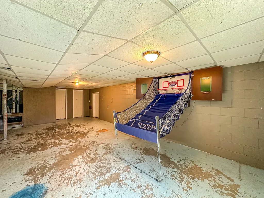 5930 Ky-11 Manchester KY 40962