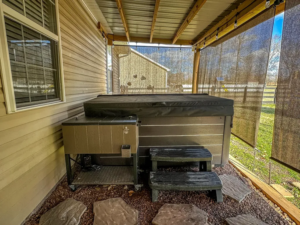 54 Talon Trail London KY 40744