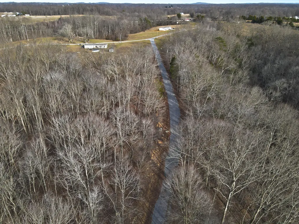 46 Carson Road Russell Springs KY 42642