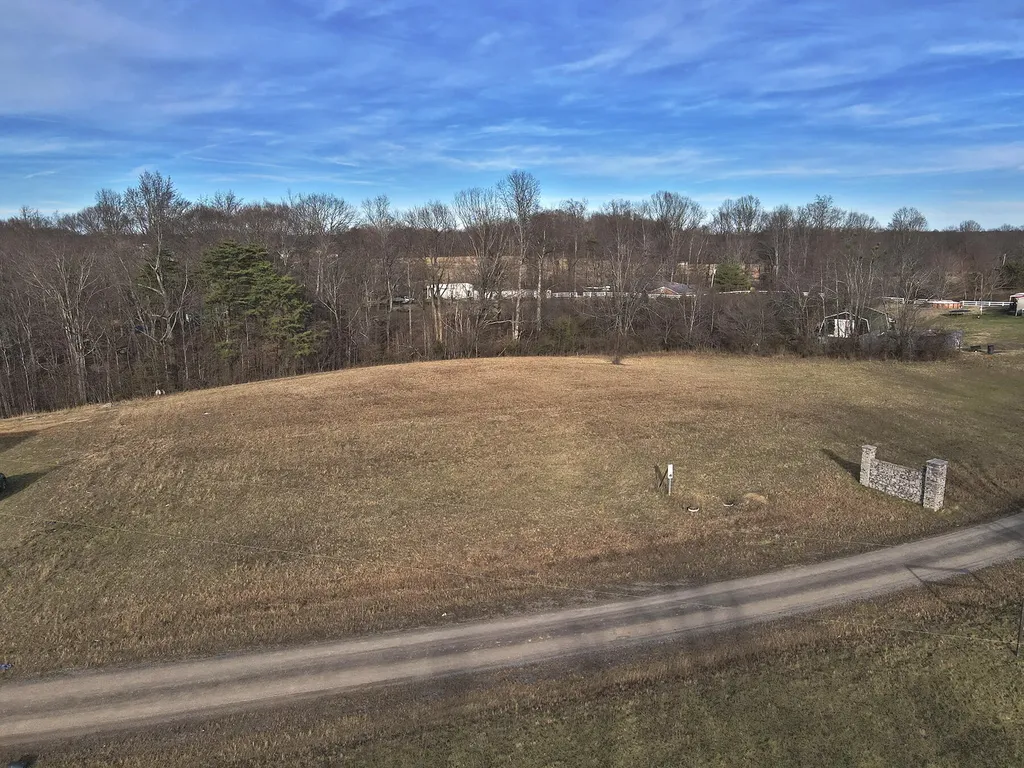 40 Dockery Road Russell Springs KY 42642