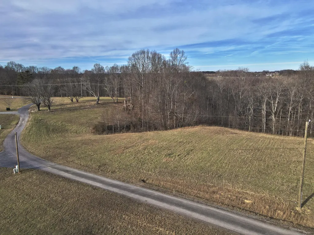 37 Dockery Road Russell Springs KY 42642