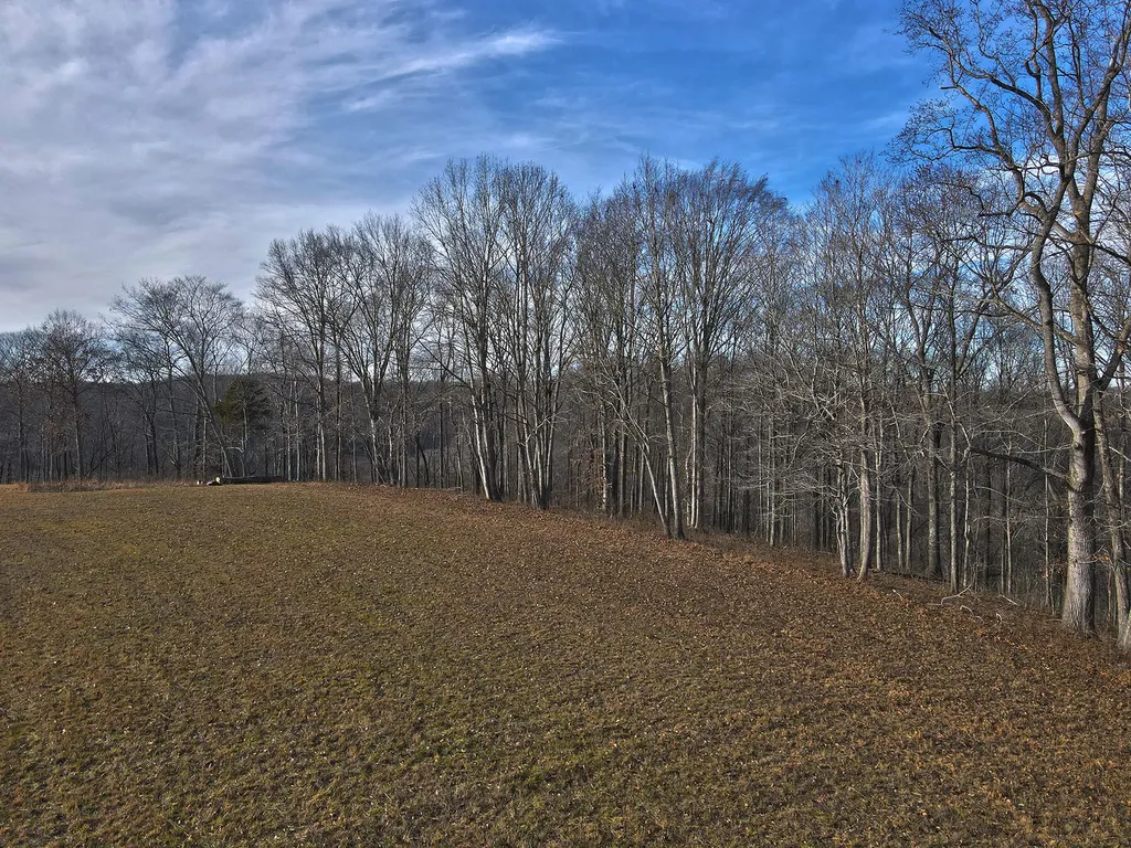 12 Dockery Road Russell Springs KY 42642