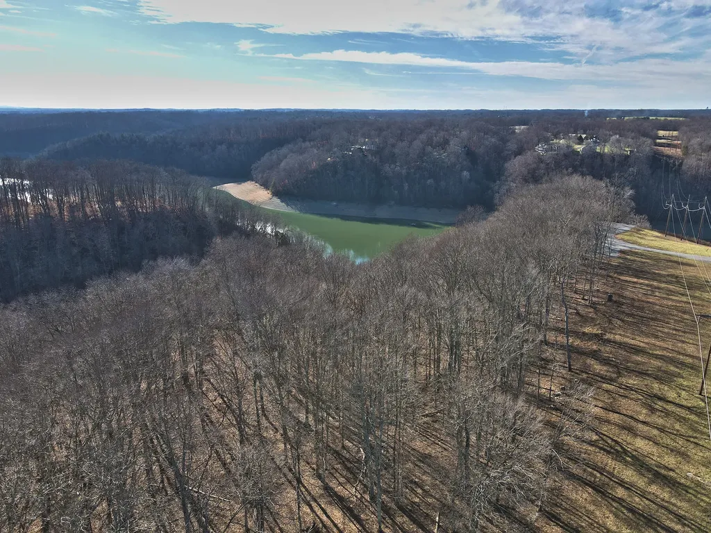 12 Dockery Road Russell Springs KY 42642