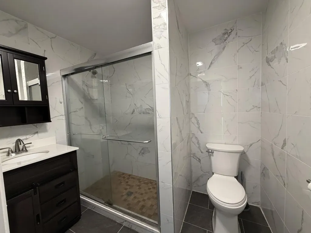 402 Park Avenue Irvine KY 40336
