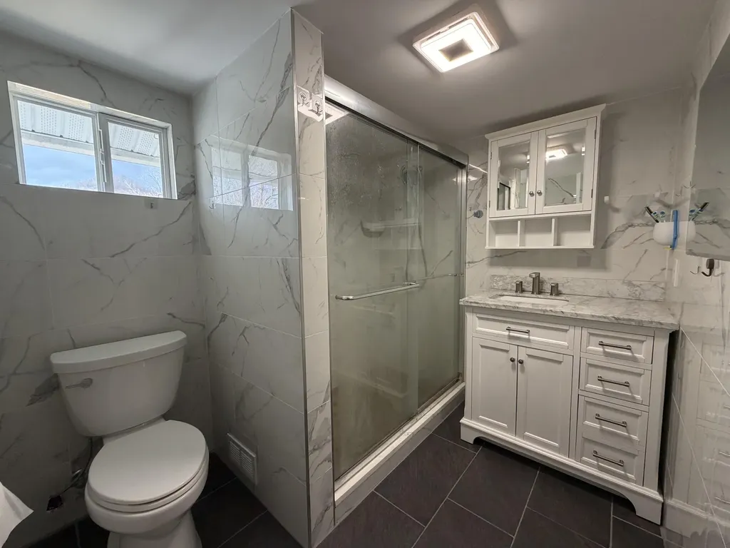 402 Park Avenue Irvine KY 40336