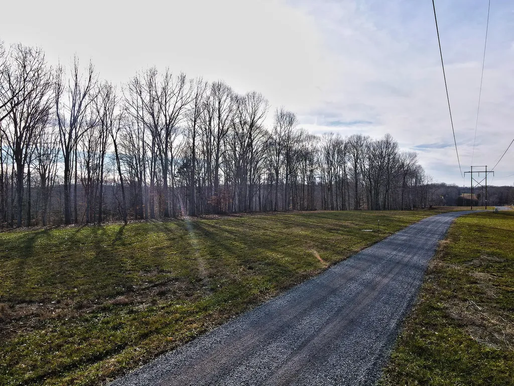 10 Dockery Road Russell Springs KY 42642