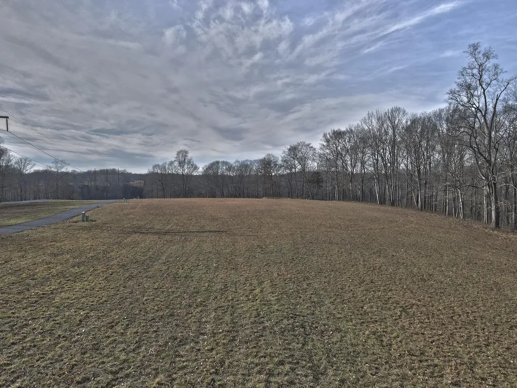 17 Dockery Road Russell Springs KY 42642