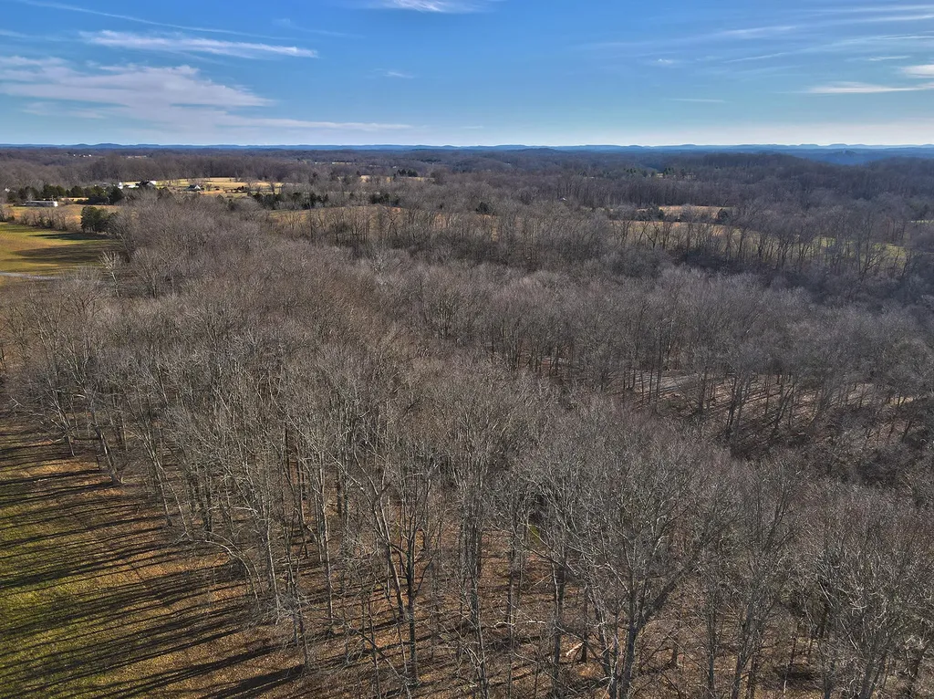 9 Dockery Road Russell Springs KY 42642
