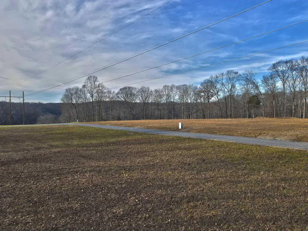 9 Dockery Road Russell Springs KY 42642