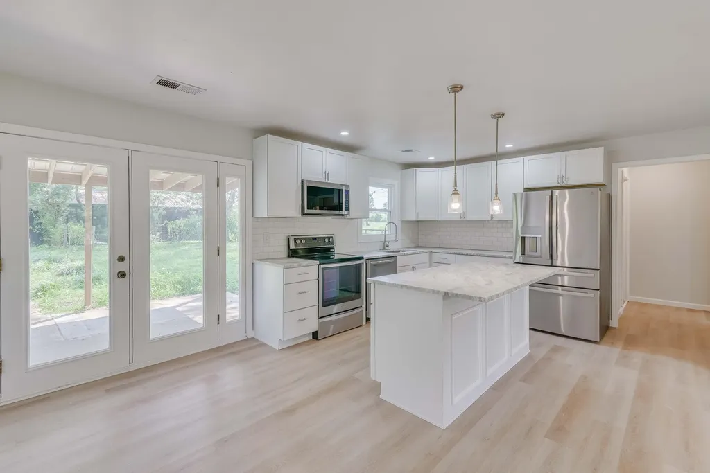 2450 Vince Road Nicholasville KY 40356