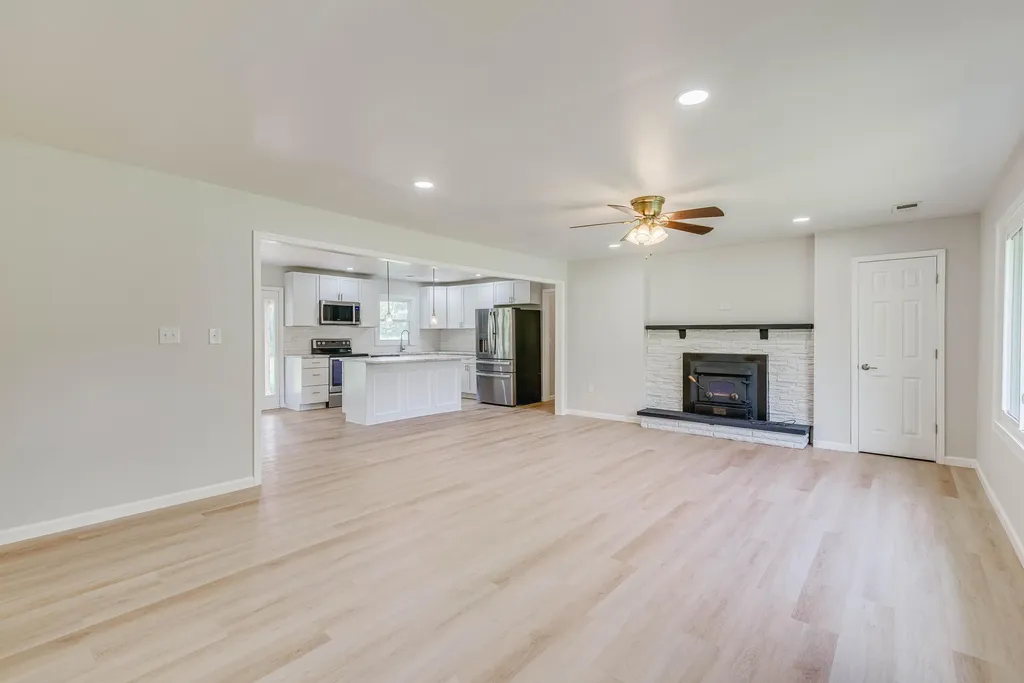 2450 Vince Road Nicholasville KY 40356