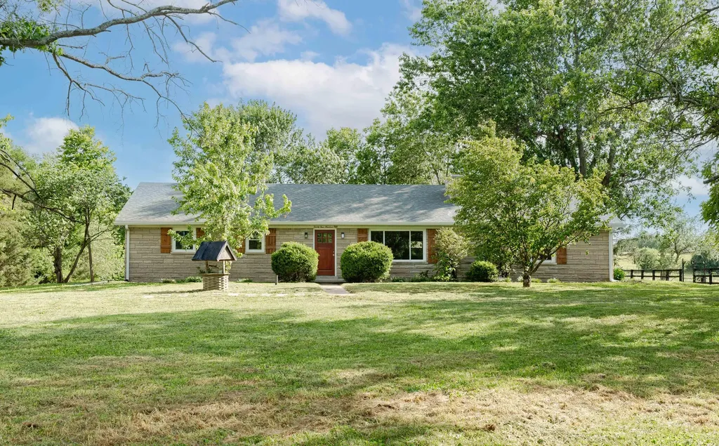 2450 Vince Road Nicholasville KY 40356