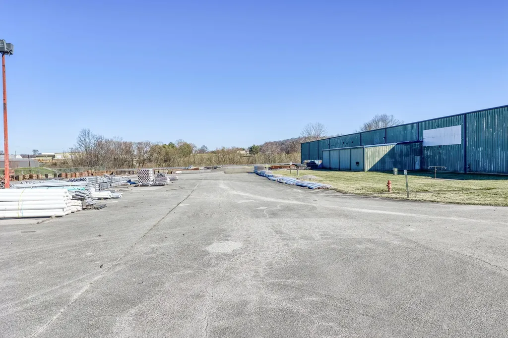 1200 Columbia Avenue Monticello KY 42633