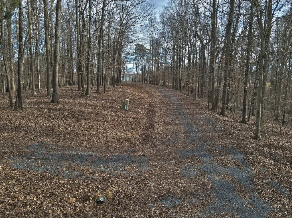 30 Piper Road Russell Springs KY 42642
