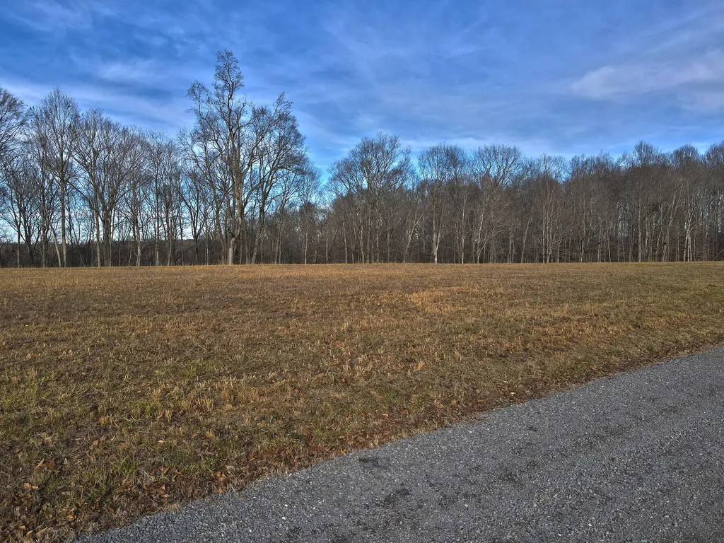 19 Dockery Road Russell Springs KY 42642