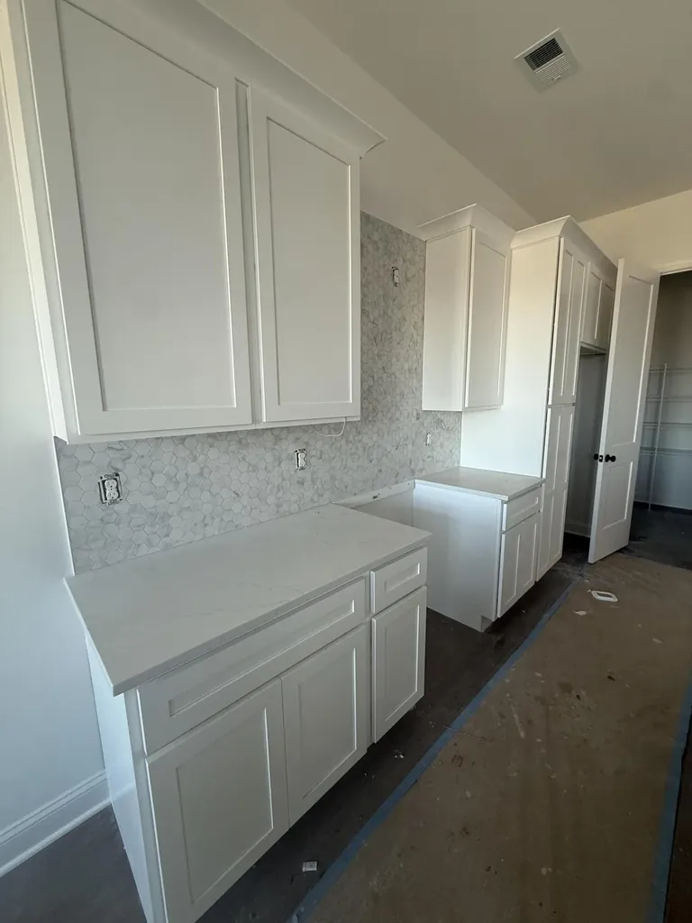 125 Patchen Drive Nicholasville KY 40356