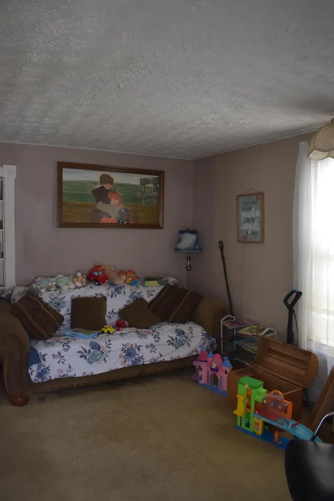 253 Parrish Avenue Paris KY 40361