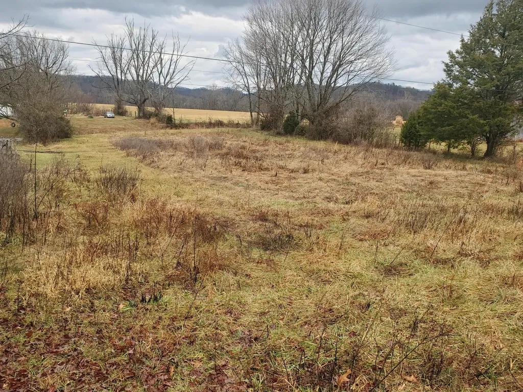 2165 State Highway 3246 Crab Orchard KY 40419