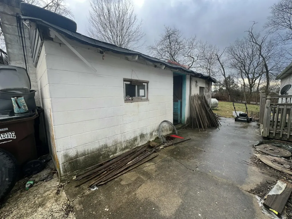2165 State Highway 3246 Crab Orchard KY 40419