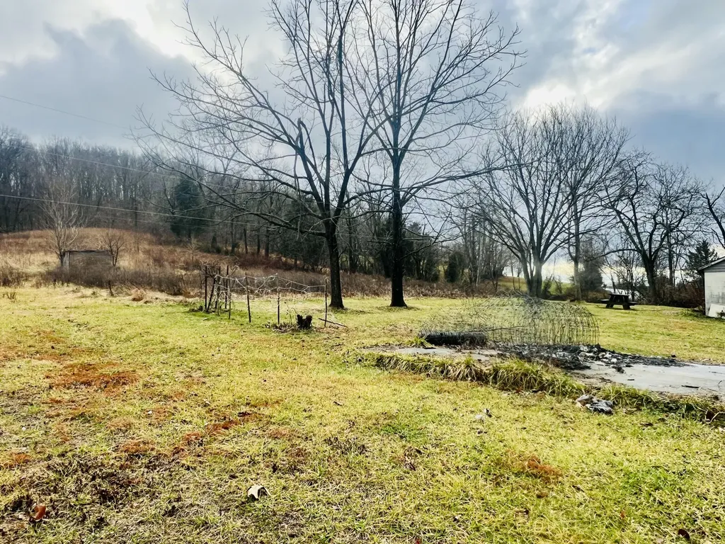 2165 State Highway 3246 Crab Orchard KY 40419