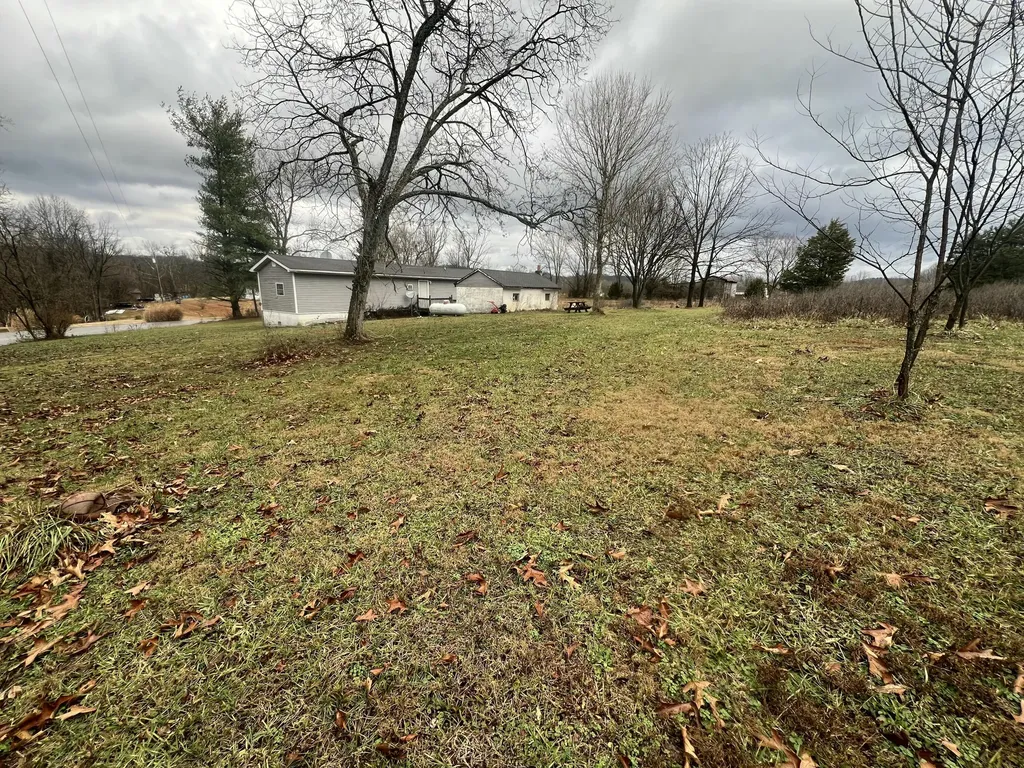 2165 State Highway 3246 Crab Orchard KY 40419