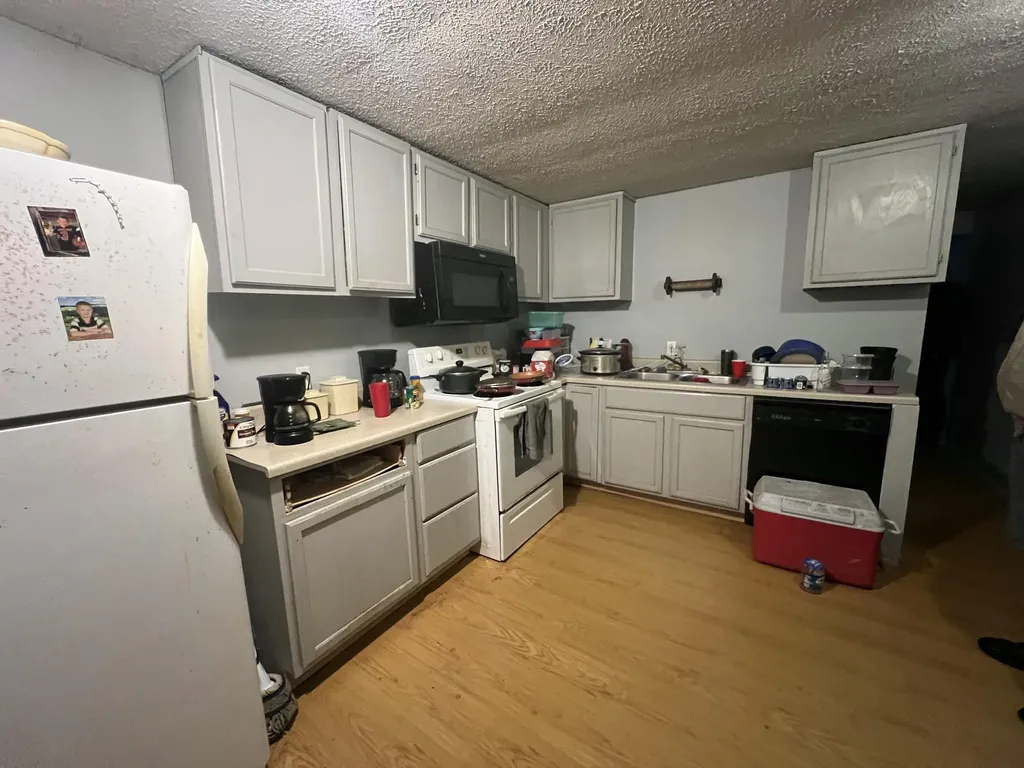 2165 State Highway 3246 Crab Orchard KY 40419