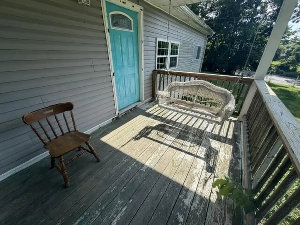 2165 State Highway 3246 Crab Orchard KY 40419