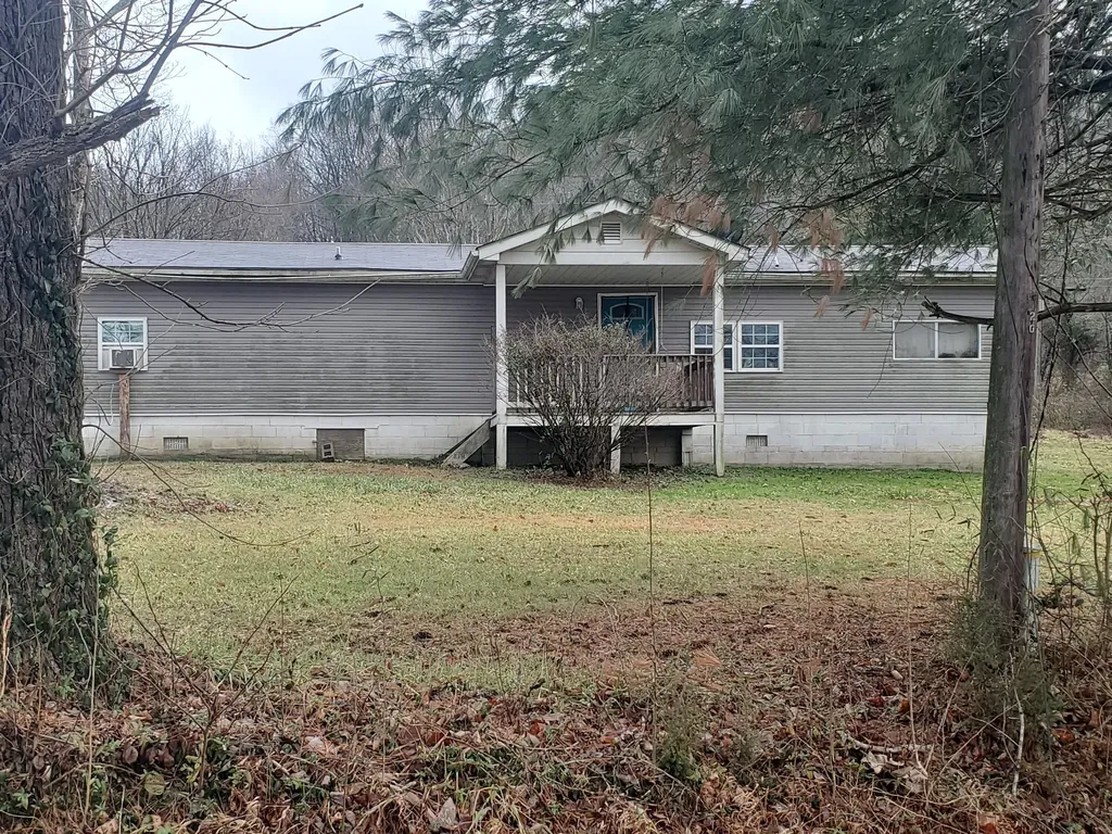 2165 State Highway 3246 Crab Orchard KY 40419