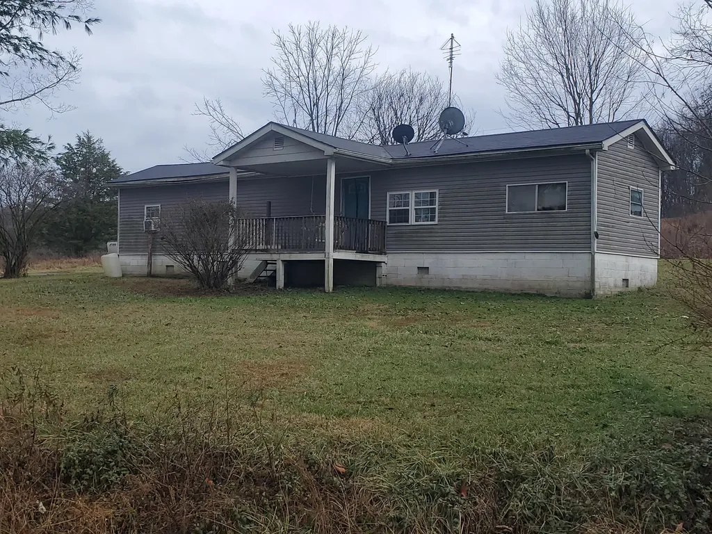 2165 State Highway 3246 Crab Orchard KY 40419