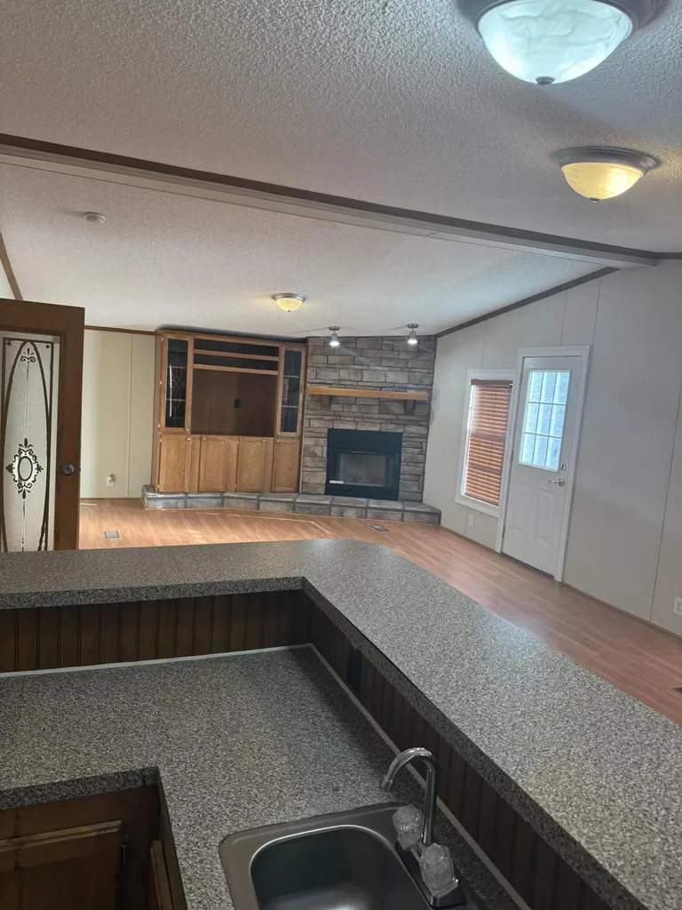 6854 E Laurel Road London KY 40741